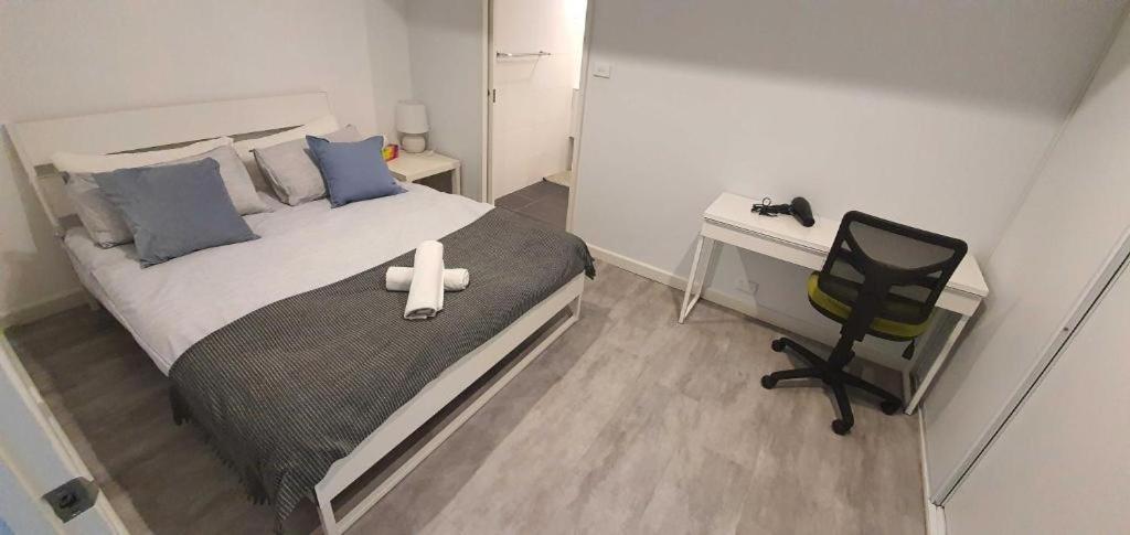 Dana-Cozy Studio With Shared Entry In The City แคนเบอร์รา ภายนอก รูปภาพ
